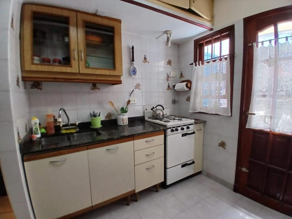Kitchen or kitchenette, oven