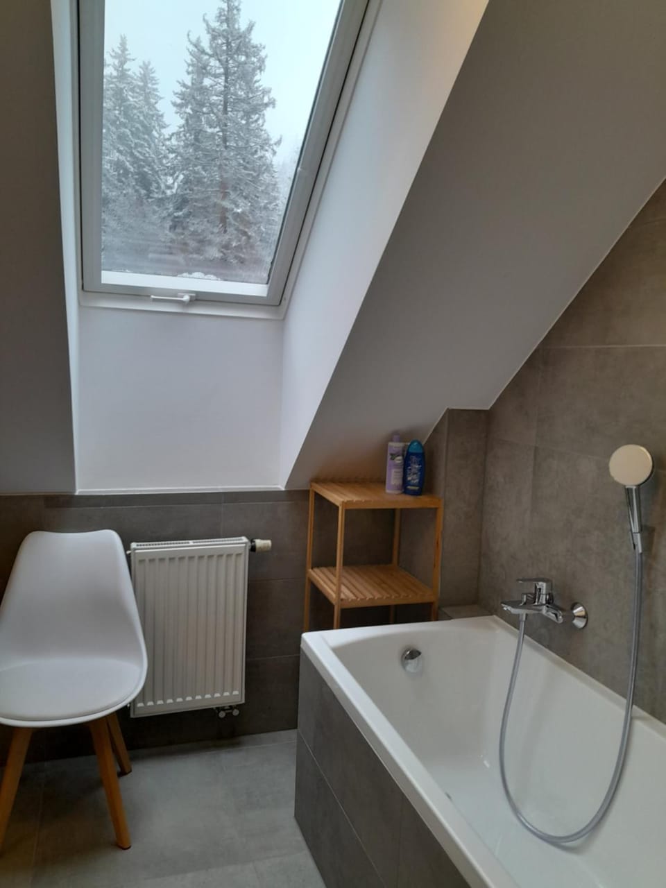 Bathroom, Bath
