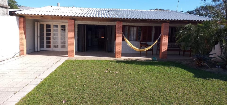 Casa 3 quartos em Tramandaí com sinuca Wi-Fi House in Tramandaí