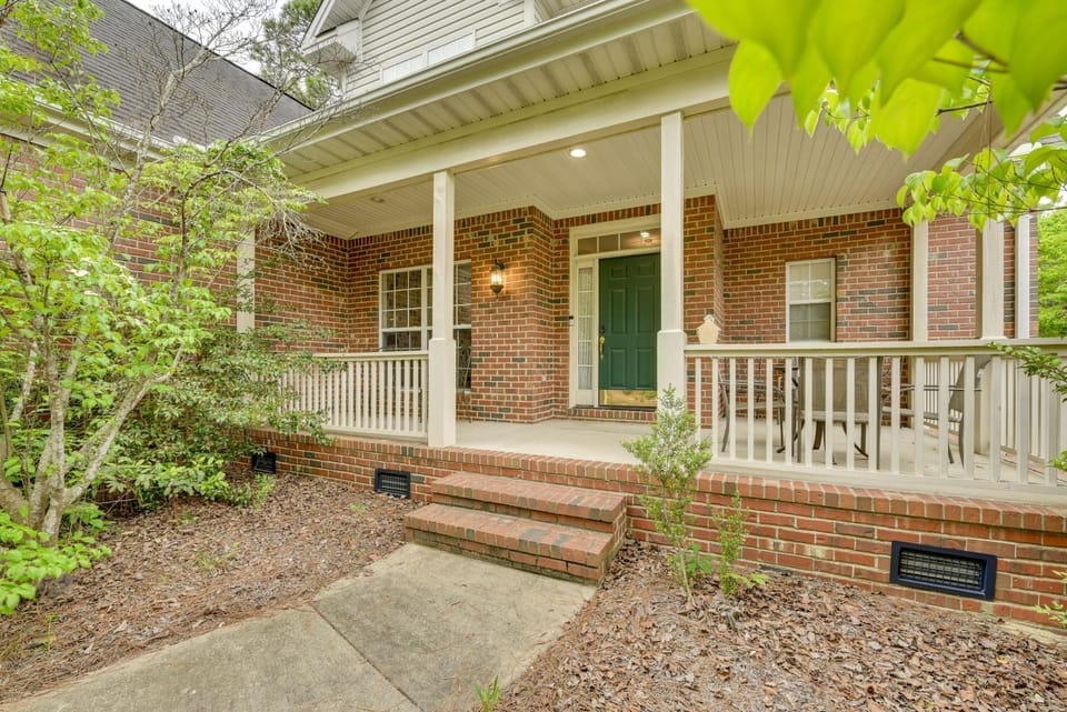 2 Mi to Pinehurst Resort: Spacious Golf Getaway! House in Pinehurst