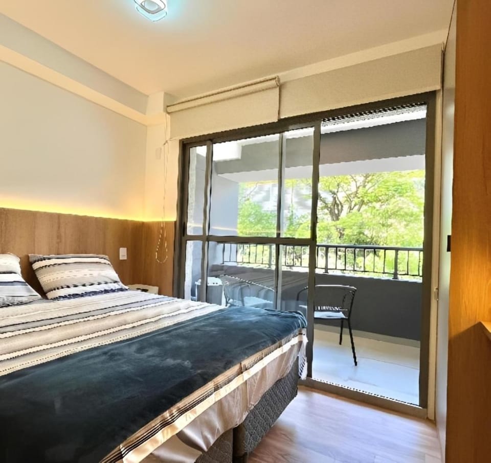 Bed, View (from property/room), Balcony/Terrace, Photo of the whole room, Bedroom