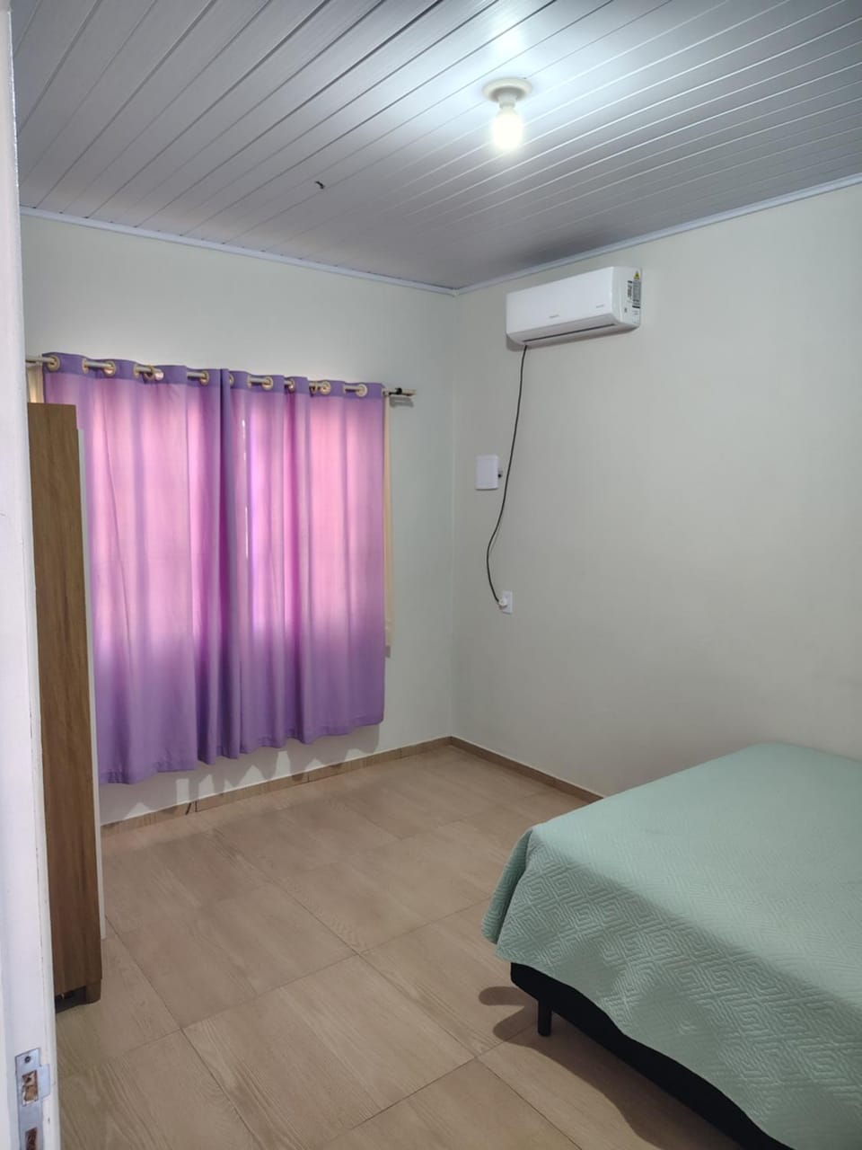 Casa no centro apenas 200m Da praia House in Balneário Barra do Sul