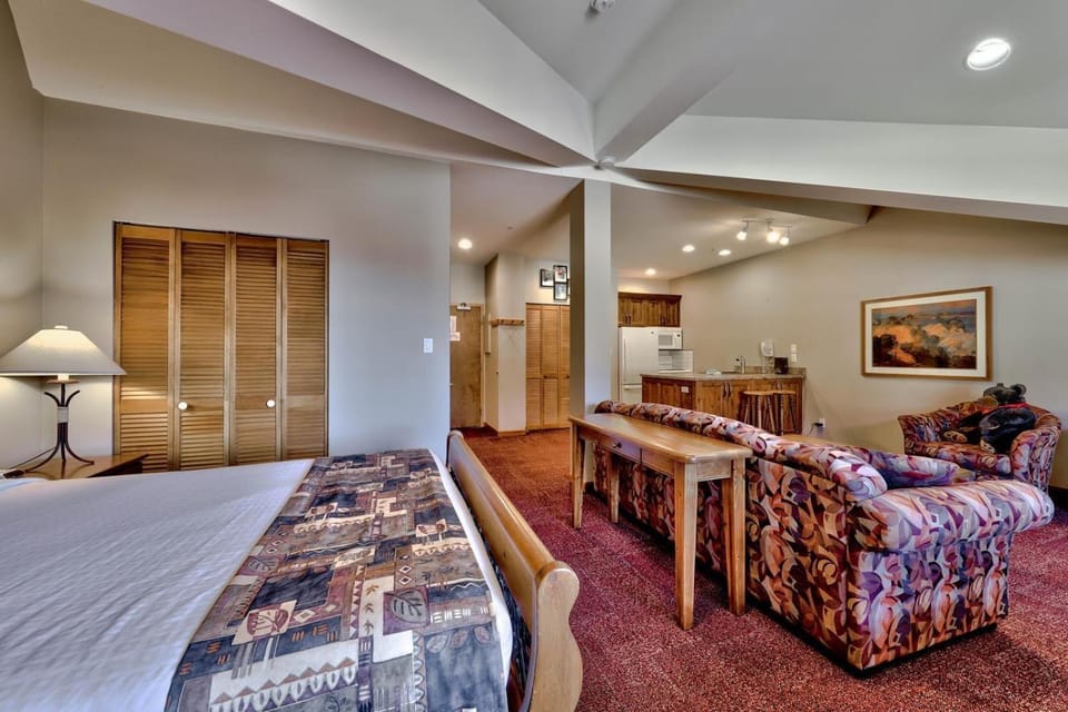 Cahilty #460 home House in British Columbia