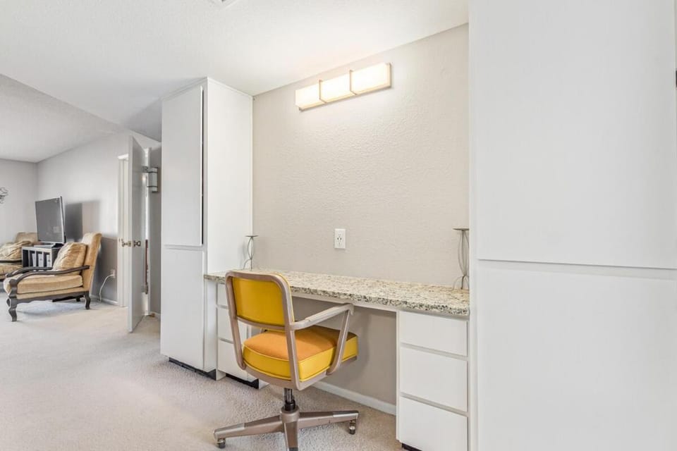 Quaint Abode I 1 BR Ensuite, Patio, Sunsets House in Sun City West
