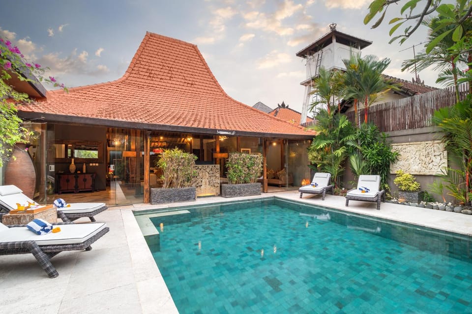 Joglo-Style 3 Bedroom Villa in Heart Of Seminyak Villa in North Kuta