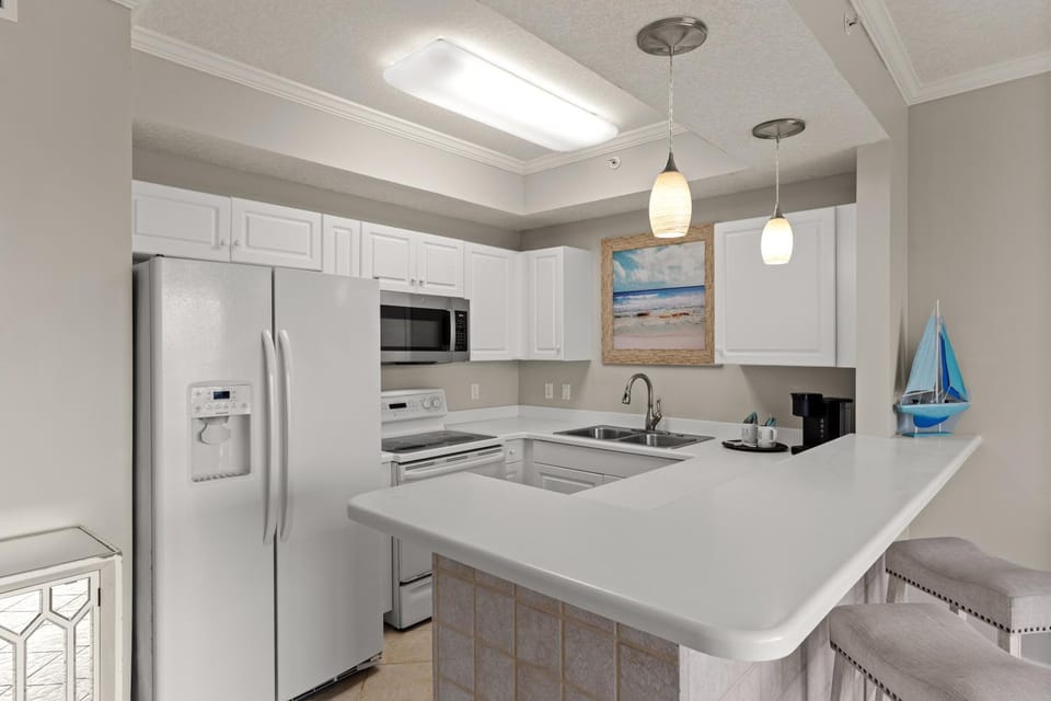 Destin West Gulfside 509 ~ Ocean Views ~ Free Beach Service! Apartment in Okaloosa Island