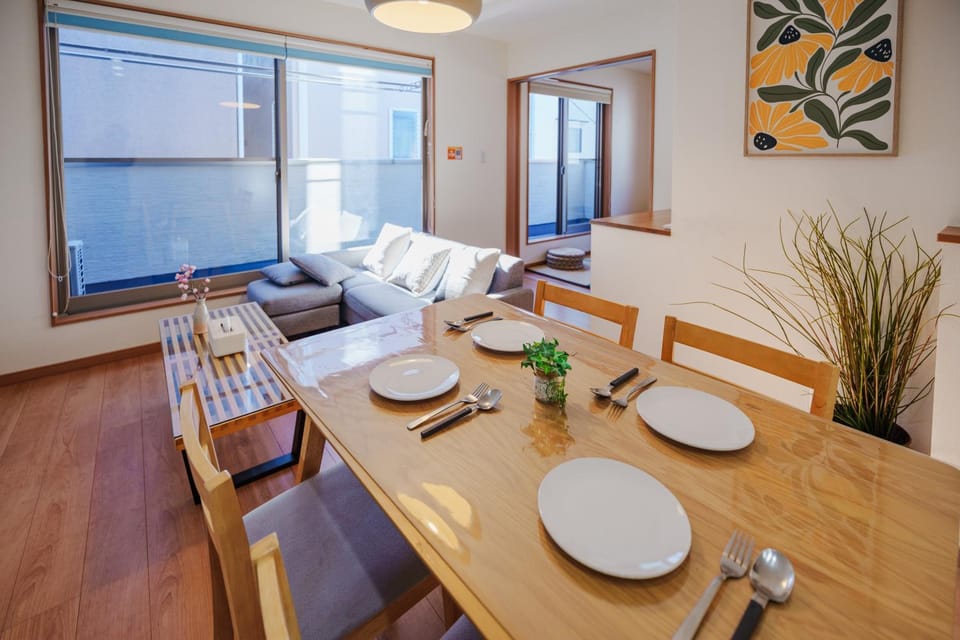 XXS Central Tokyo Home with Easy Shinjuku Access 2Min Subway Villa in Shibuya