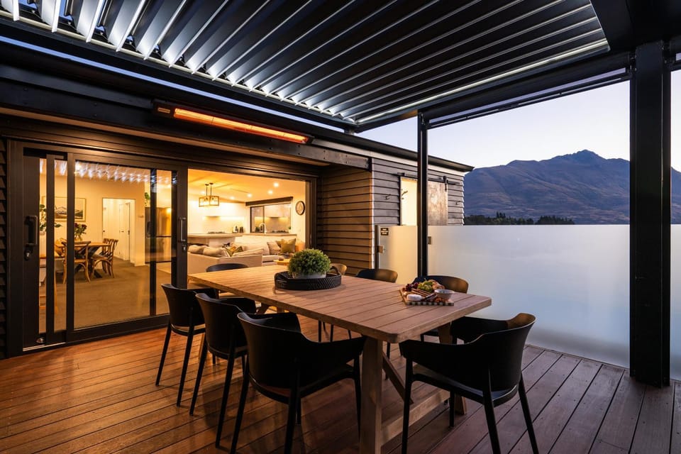 Patio, Dining area, Mountain view