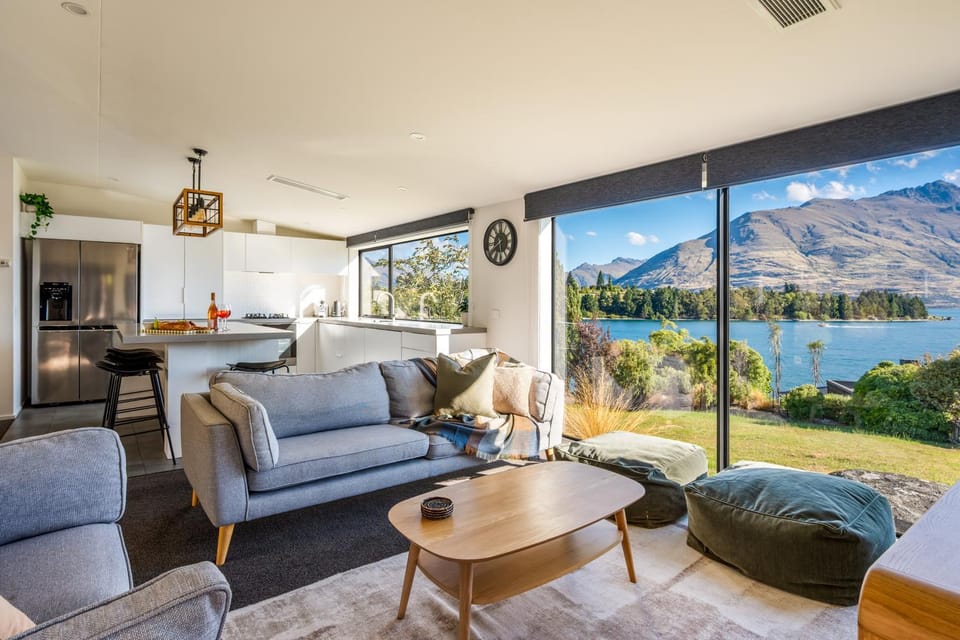 Day, Natural landscape, Living room, Seating area, Lake view, Mountain view