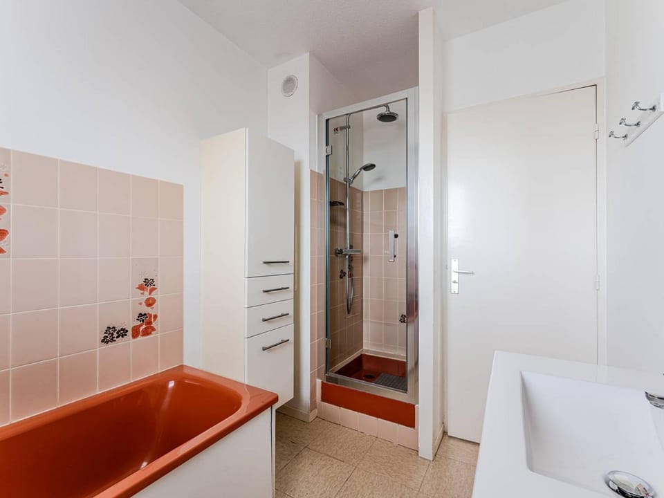 Appartement T3 spacieux avec parking, balcons, à 20m de la plage d'Arcachon - FR-1-433-152 Apartment in Arcachon
