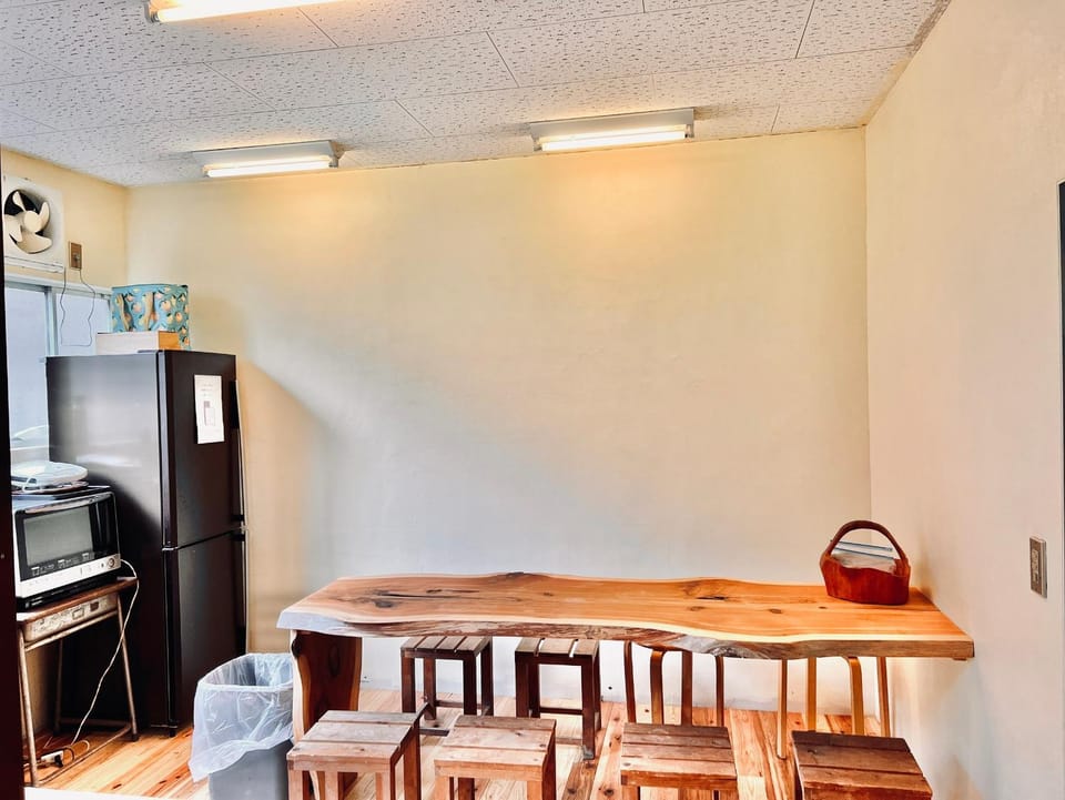 Kitchen or kitchenette, Kitchen or kitchenette, Dining area