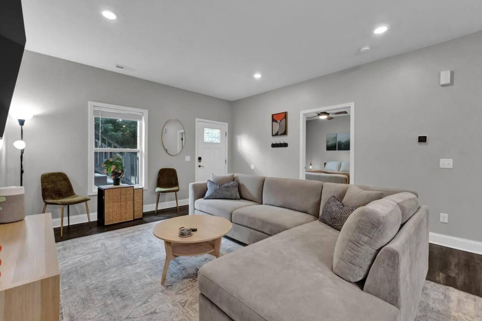 Sun Valley Flats, No Steps Apartment in Saint Joseph