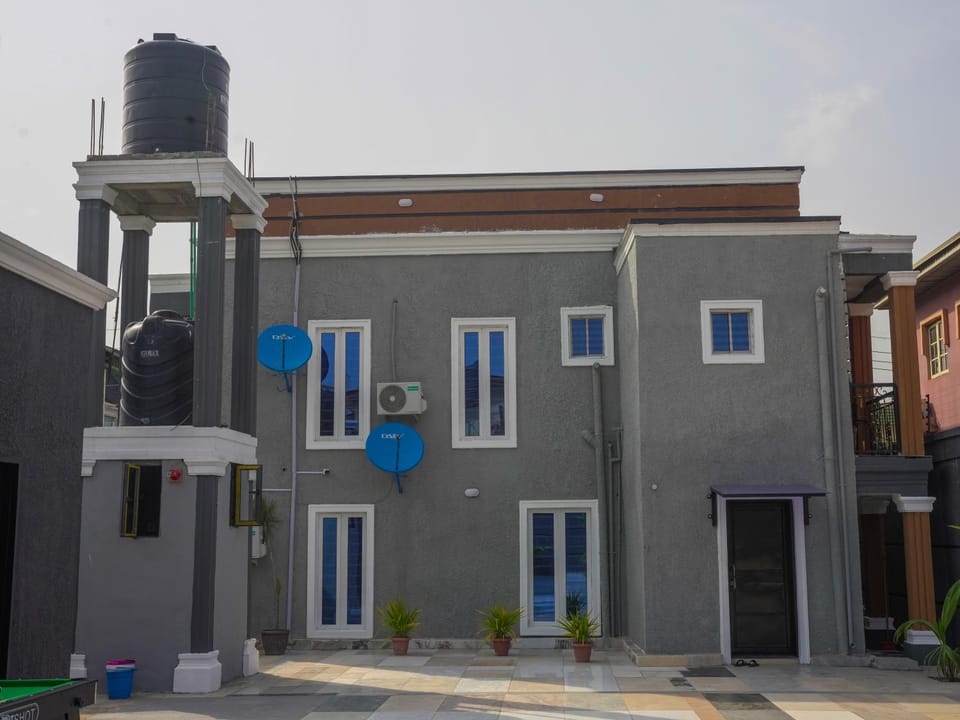 Property building, Day
