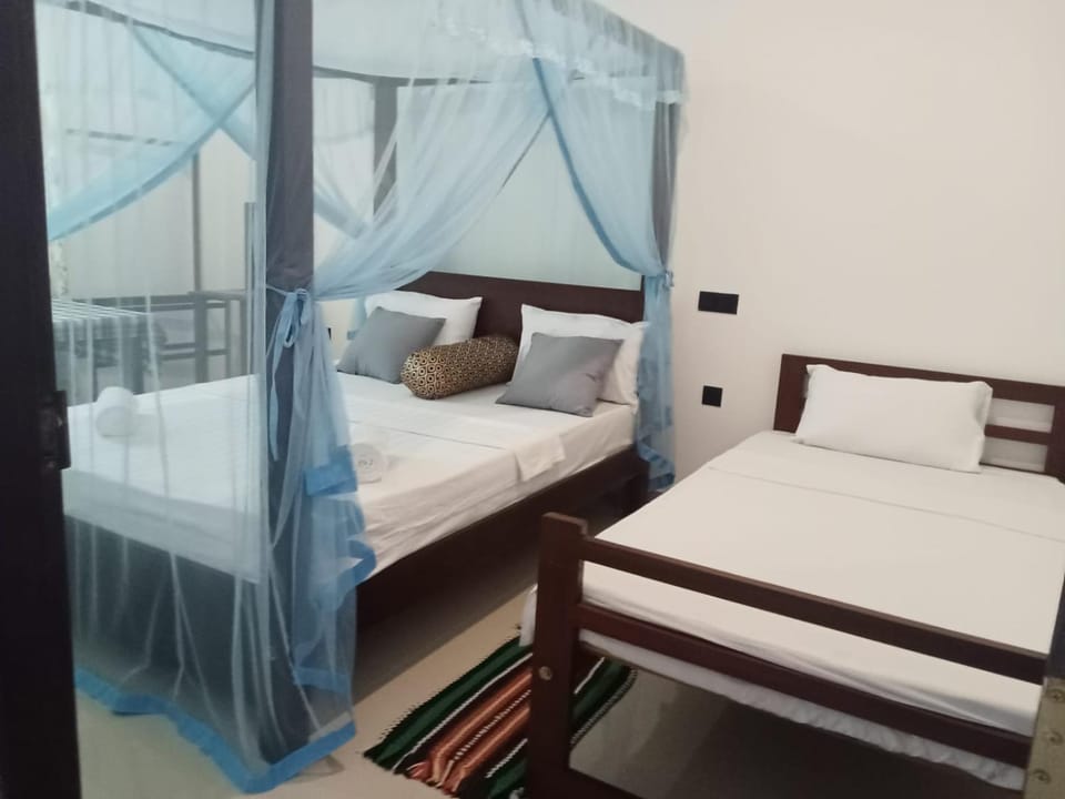 Edens Hill Bed and Breakfast in Hikkaduwa
