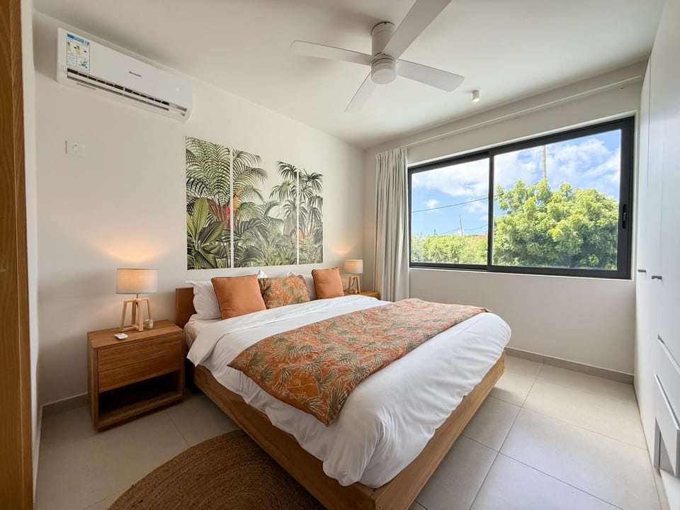Bed, air conditioner