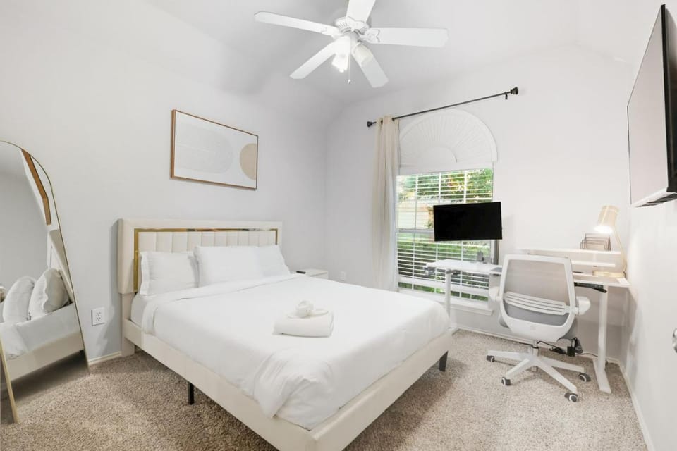 Lux Cozy 5B2B Home for Families House in Frisco