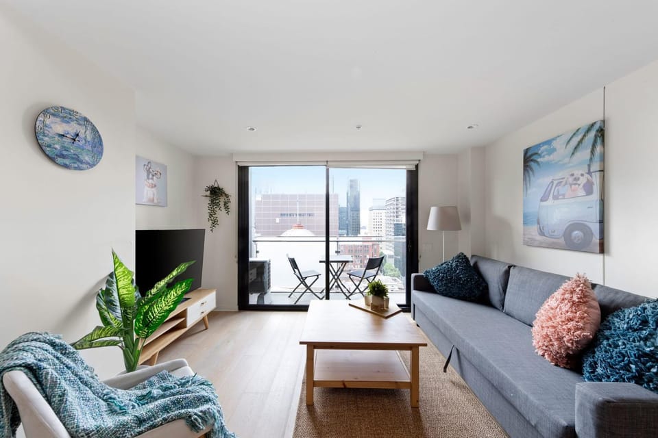 Chic & Cozy 2BR Apartment Close to Vic Market Apartment in Melbourne