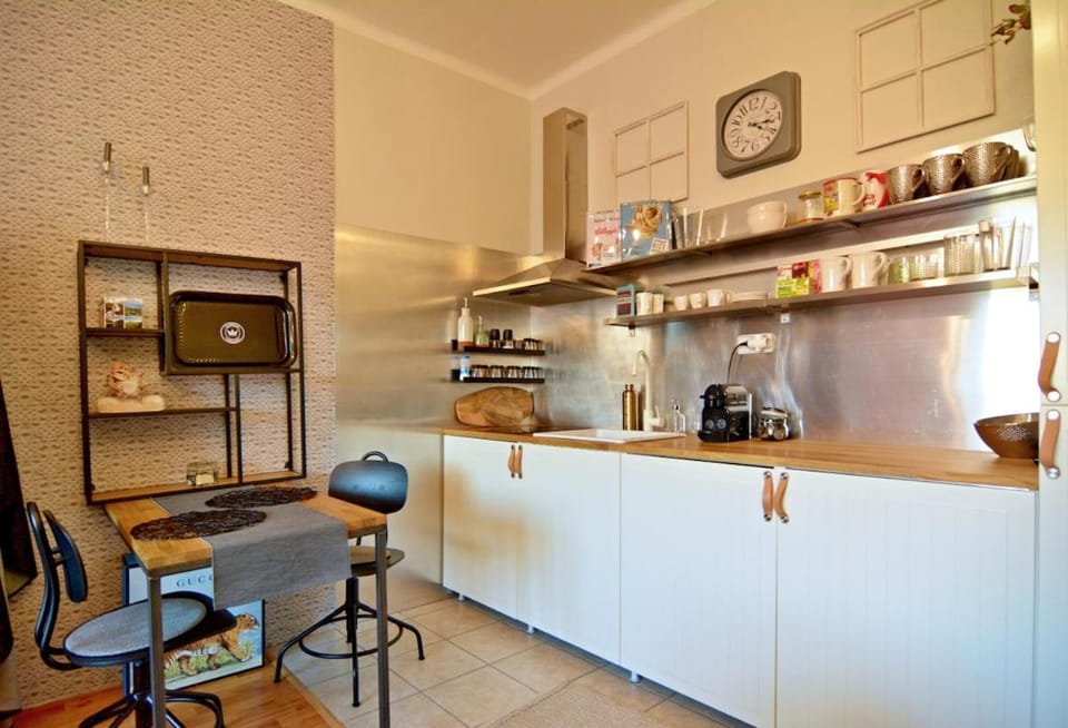 ANDĚL apartment VLTAVA' SPIRIT - Smíchov Apartment in Prague