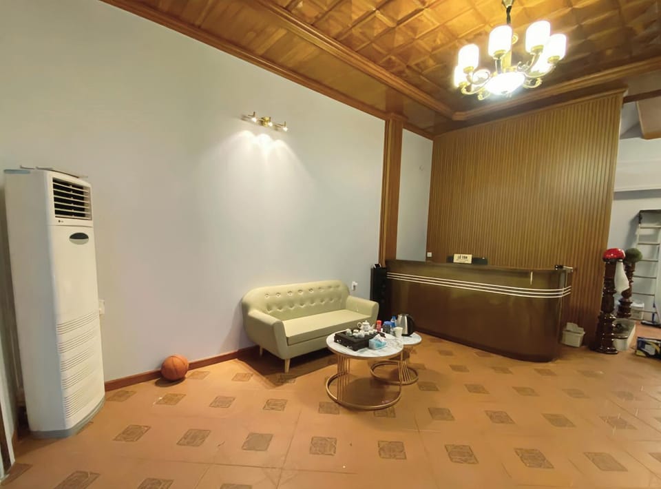 Lobby or reception, concierge