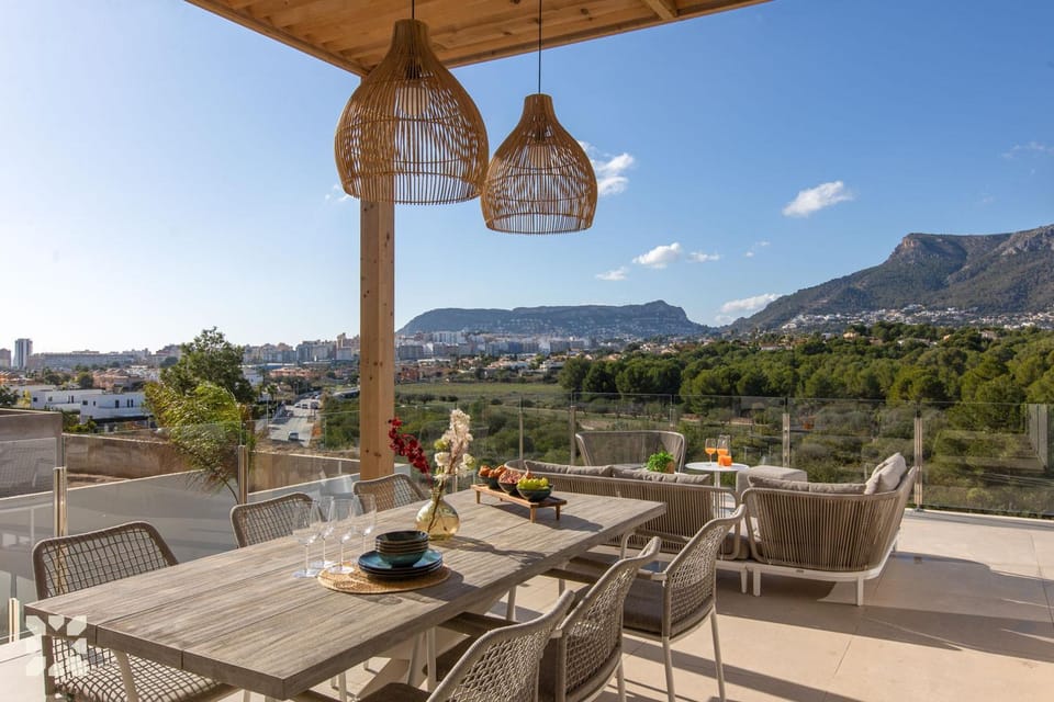 Patio, Day, Natural landscape, View (from property/room), Balcony/Terrace, Living room, Seating area, Dining area, Mountain view
