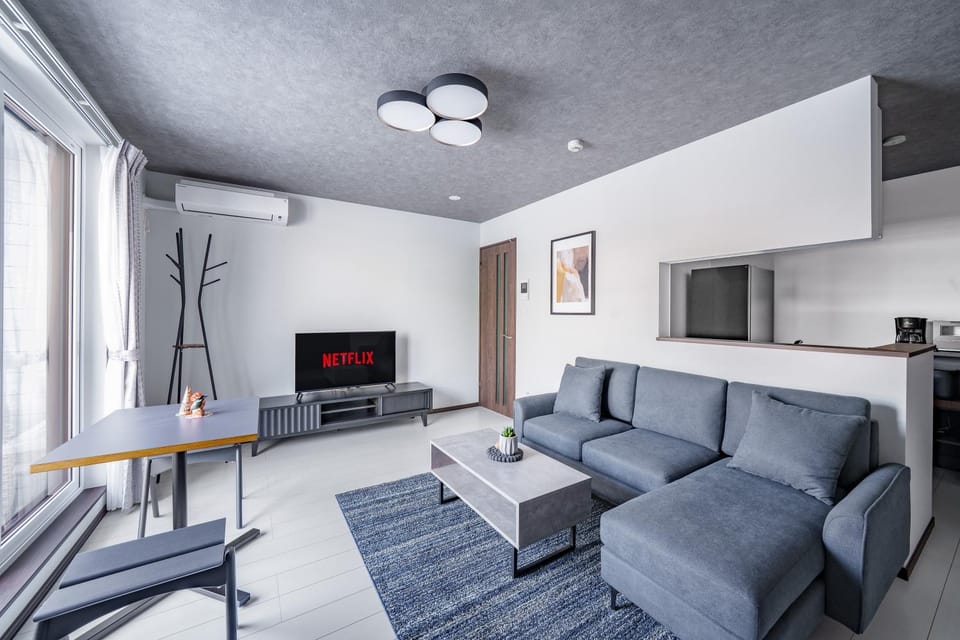 TV and multimedia, Kitchen or kitchenette, Living room