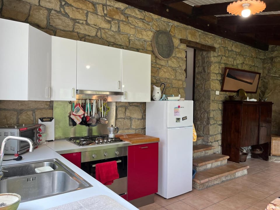 Casa Gra - Stunning Stonehouse With Garden House in Emilia-Romagna
