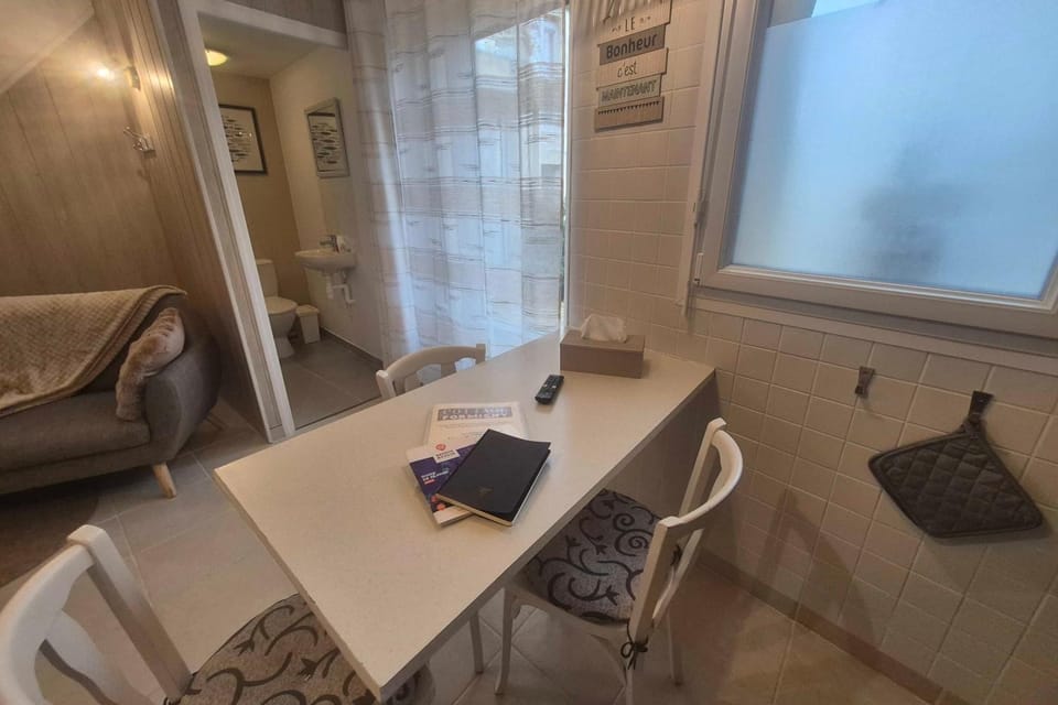 OMAHA holiday cottage stay near the D-Day beaches House in Normandy