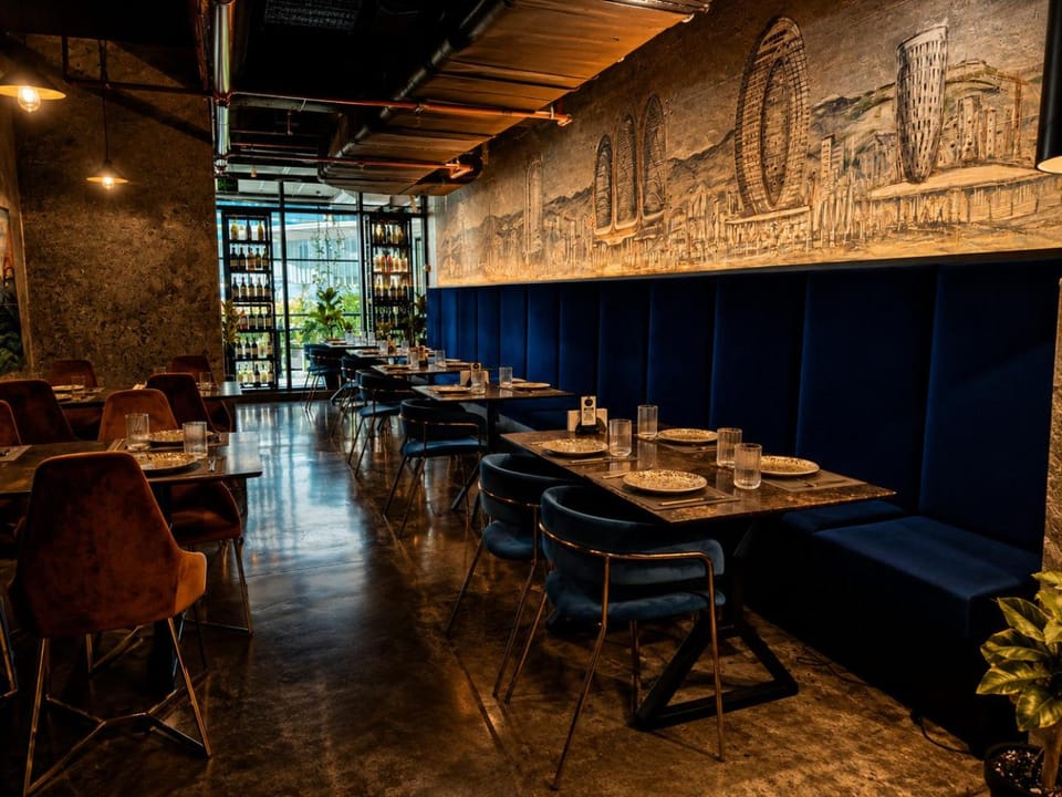 Restaurant/places to eat, Banquet/Function facilities