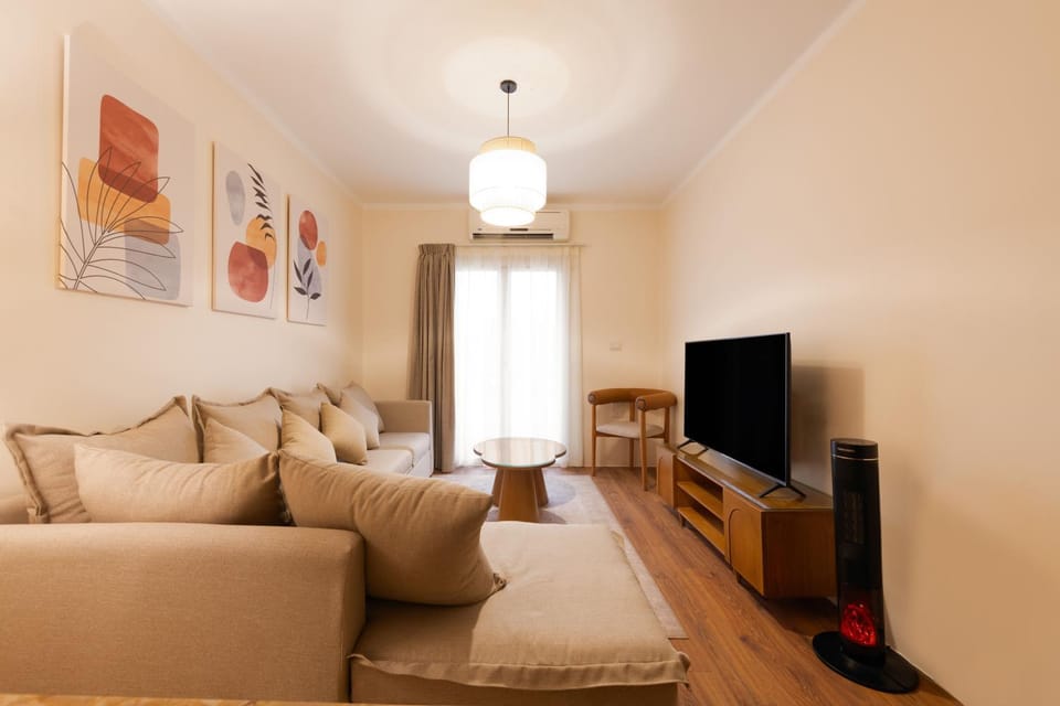 TV and multimedia, Living room, Photo of the whole room, Seating area
