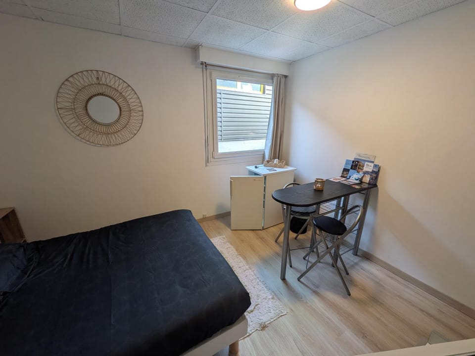 AirBnBri' Chambre à Louer RDC Maison Bed and Breakfast in Briançon