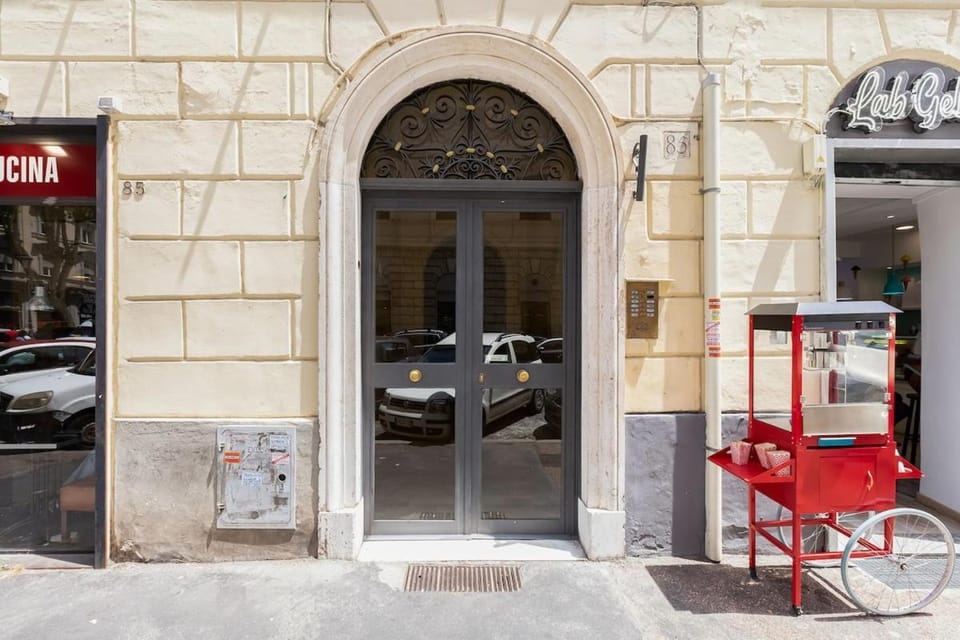 Vatican Modern 3BR Apartment with Comfort & Space Apartment in Rome