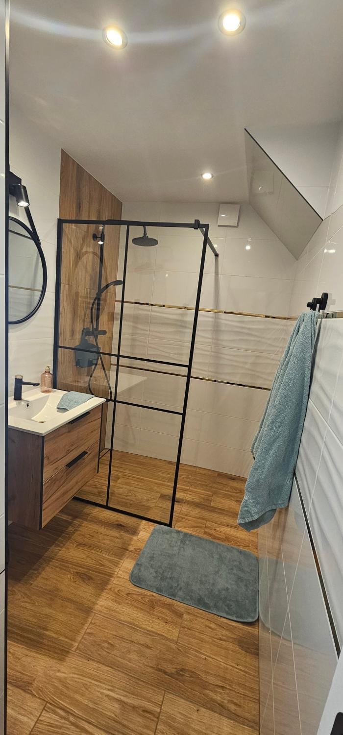 Shower, Bathroom