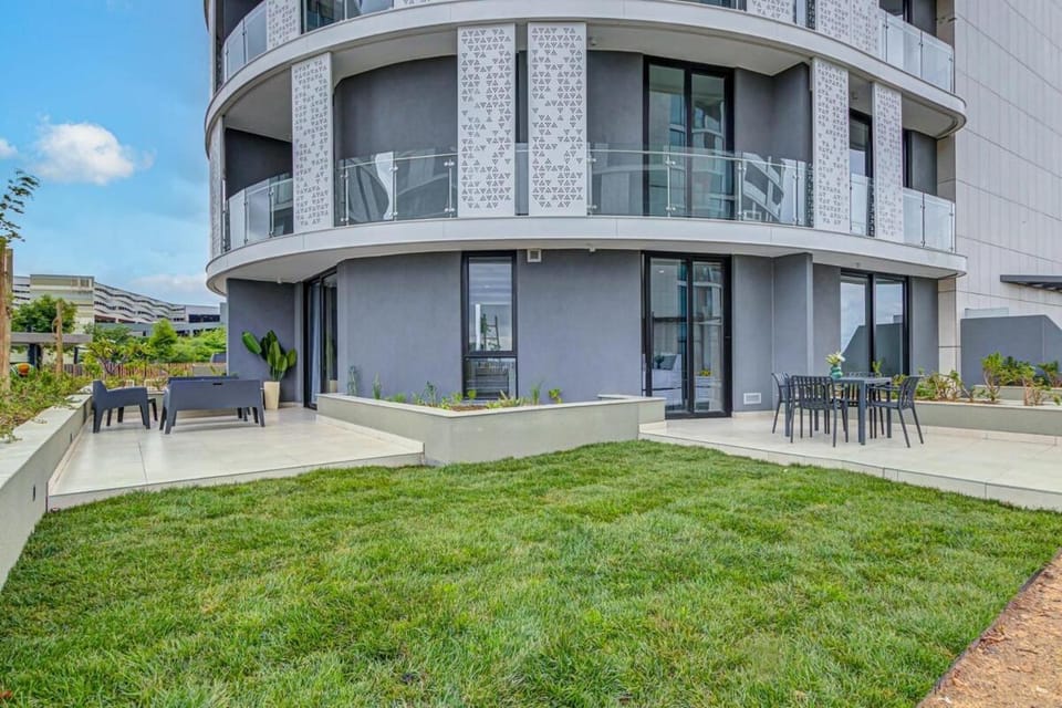 The Quanta, Ellipse, Watefall Apartment in Sandton