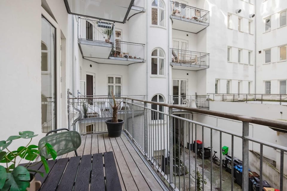 Elegant Apartment by the Grand Station Apartment in Copenhagen