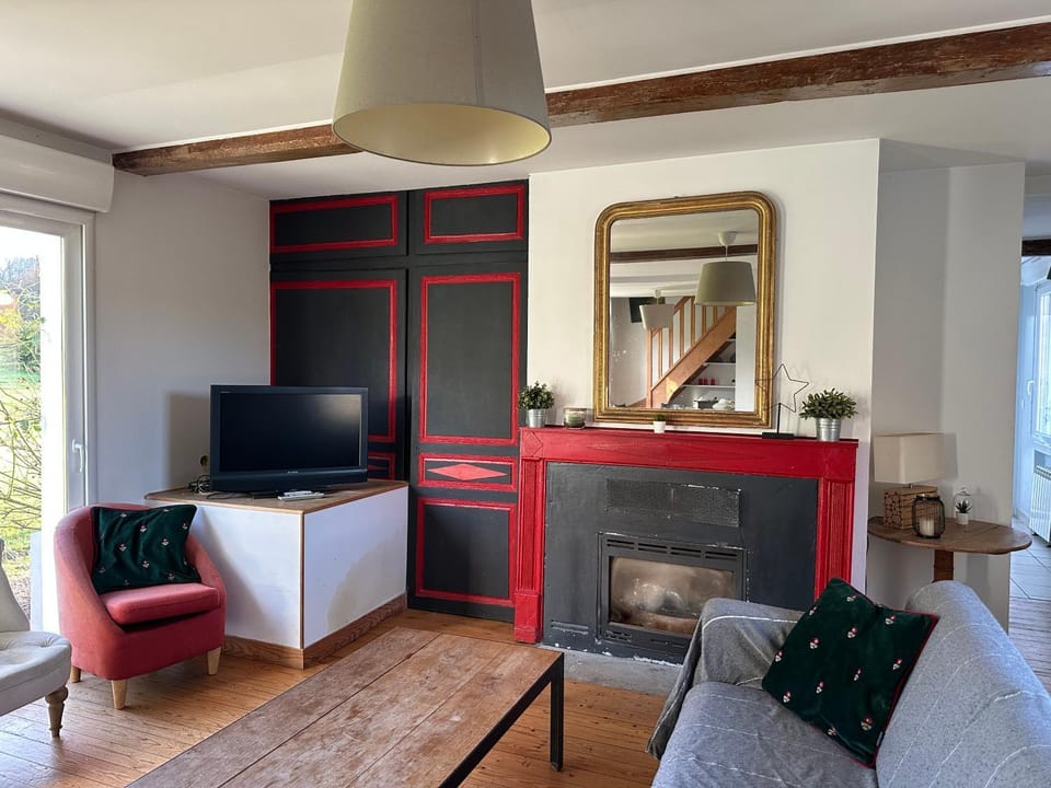 Communal lounge/ TV room, Living room