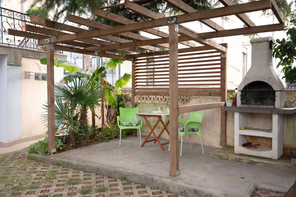 BBQ facilities, Balcony/Terrace