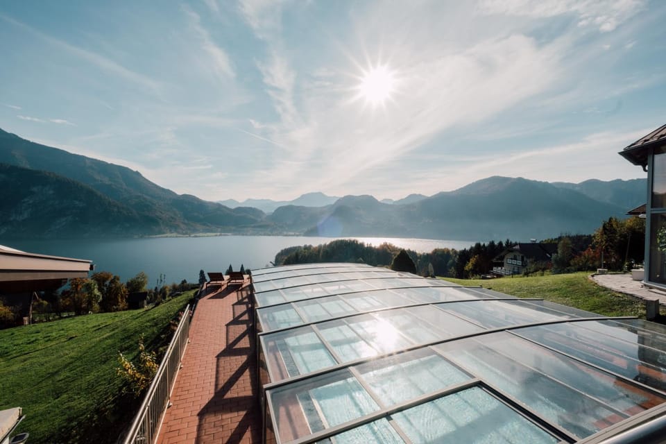 Lake view, Mountain view, Swimming pool