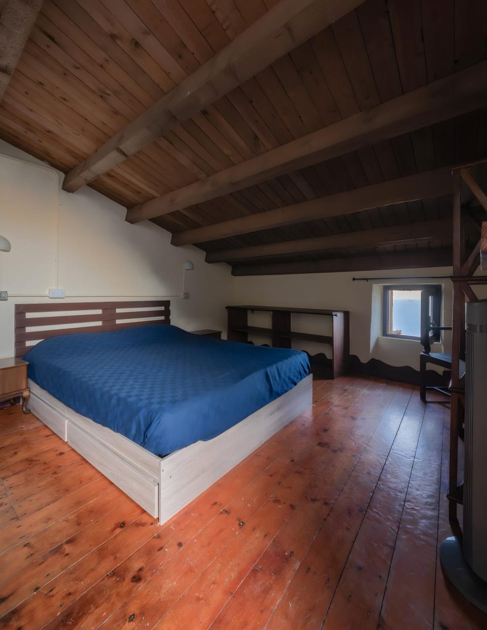 Property building, Living room, Bedroom