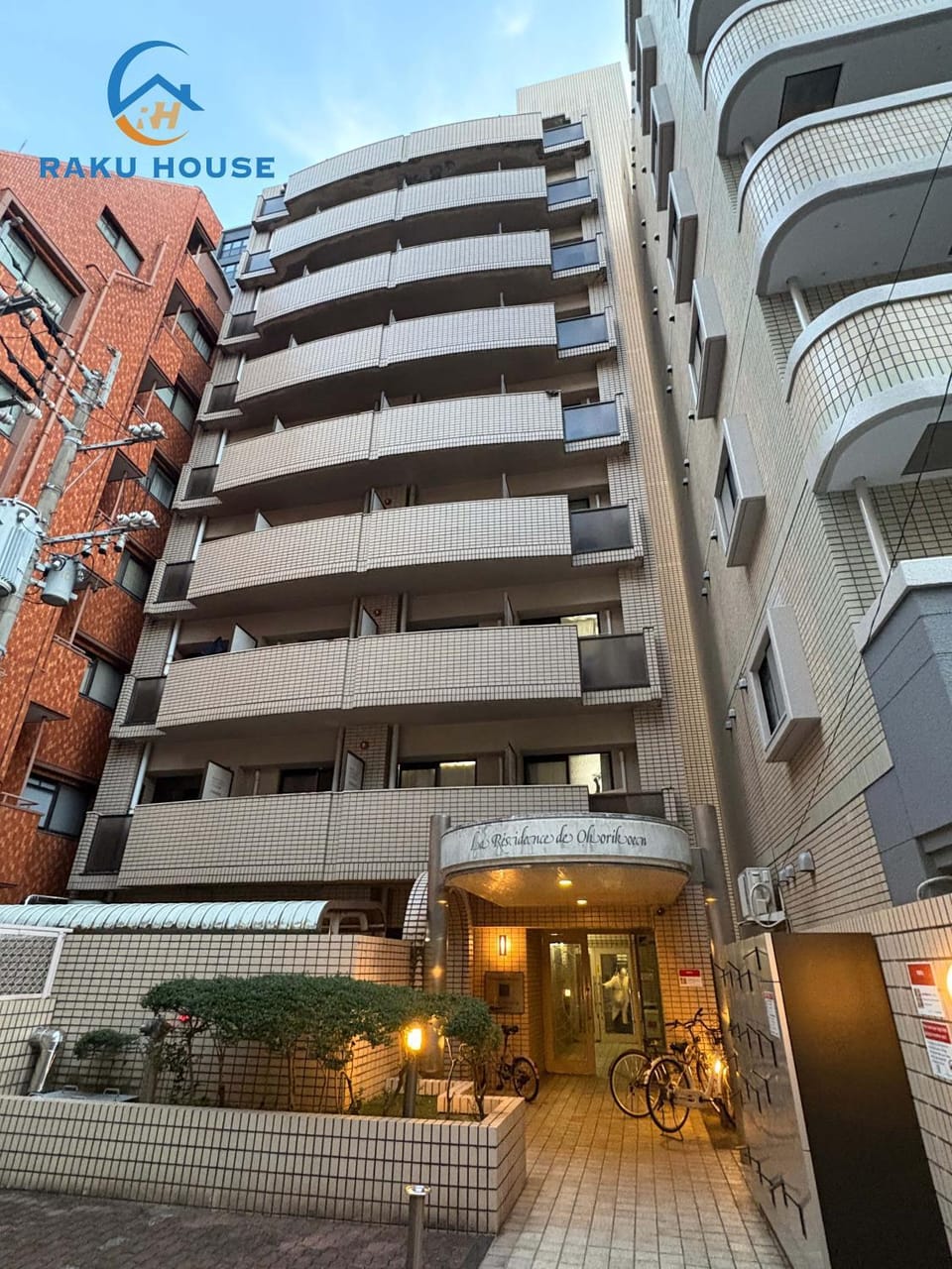 Property building, Day