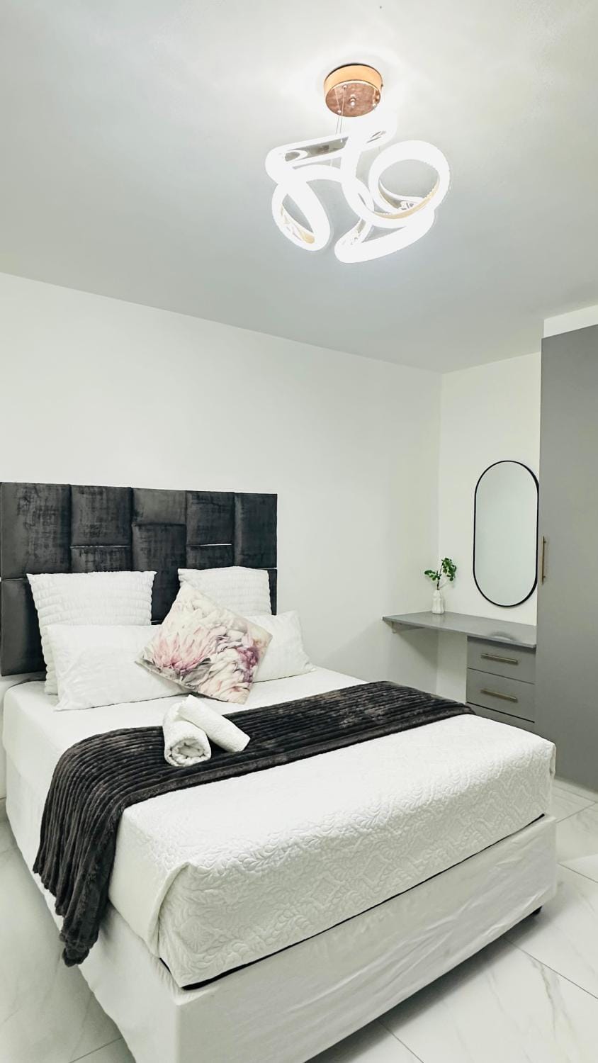 Lizbon Cosy Apartment Unit 83 Oceanic Apartment in Durban