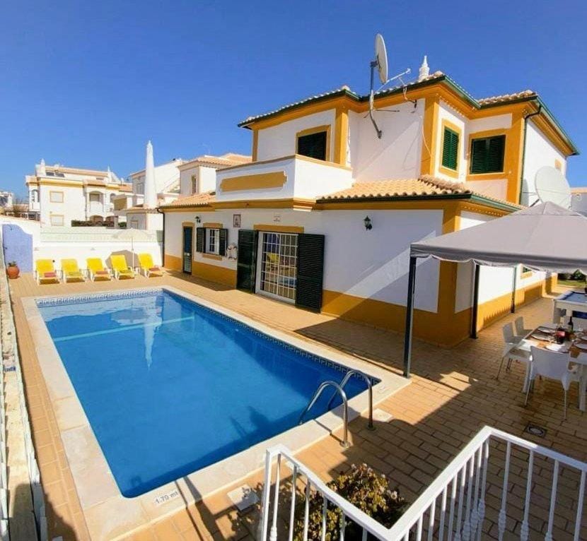 Villa Fatima by Villa Select Villa in Guia