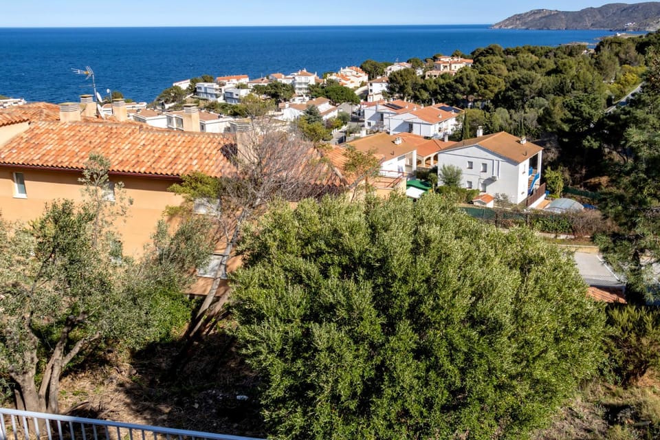 Fener de Dalt 86.1 - Apartamento con vistas Apartment in Alt Empordà