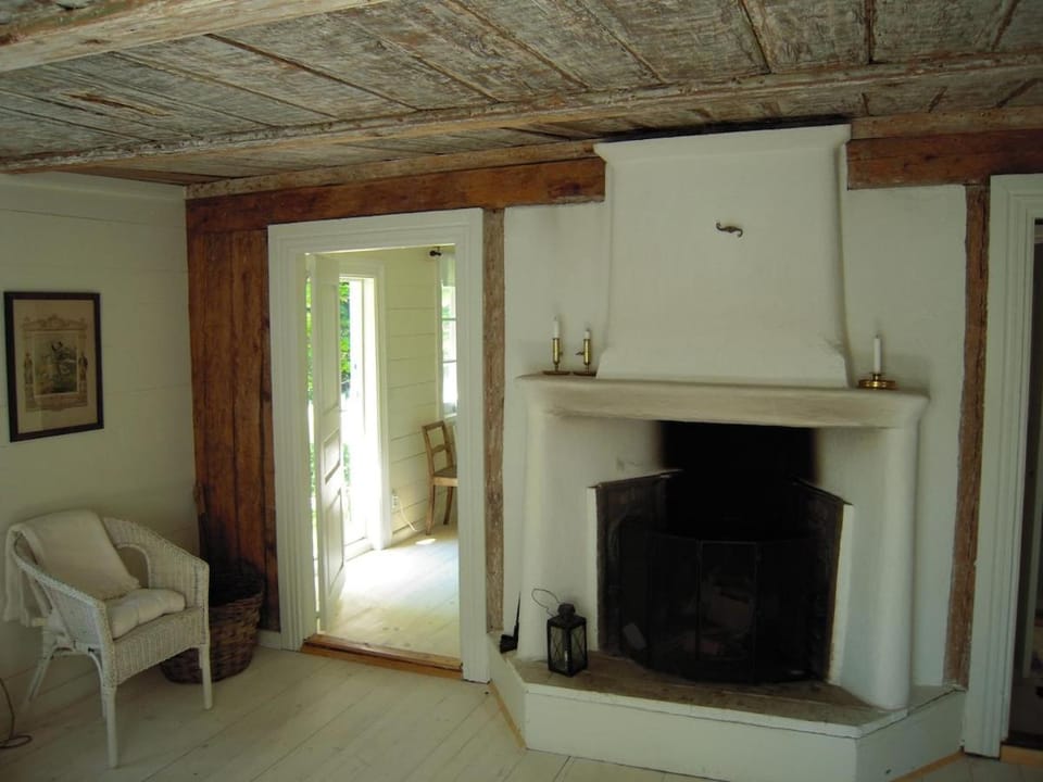 Charming cottage in the middle of the forest House in Kalmar County, Sweden
