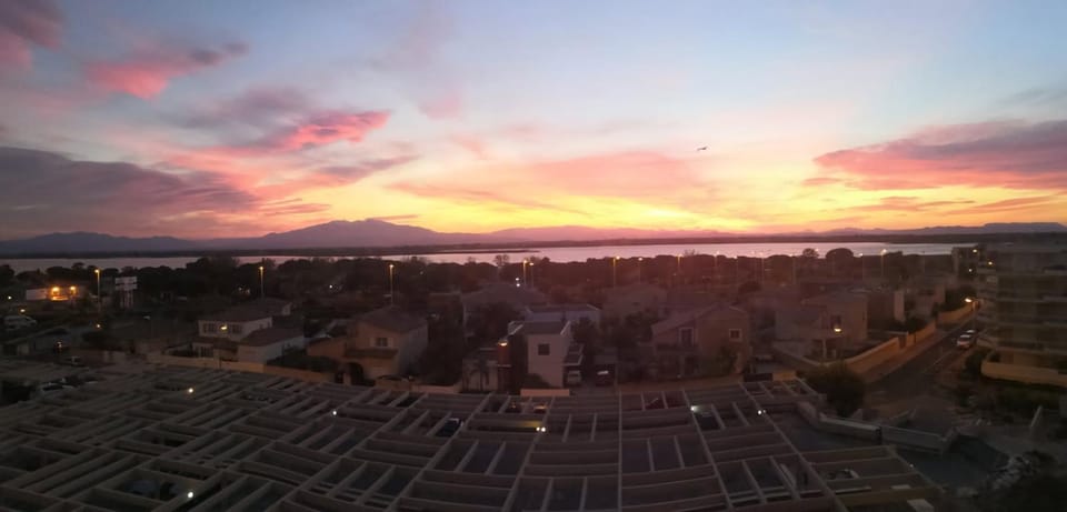 Natural landscape, Lake view, Mountain view, Mountain view, Sunset