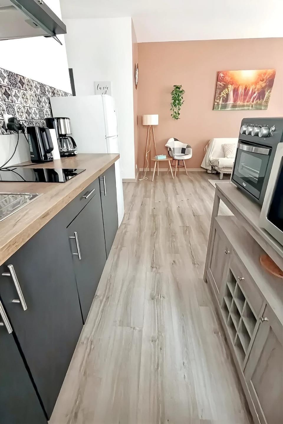 Apt 9, 2ème étage, magnifique T2 d'environ 45m2, climatisé avec une large terrasse plein sud Apartment in Alt Empordà