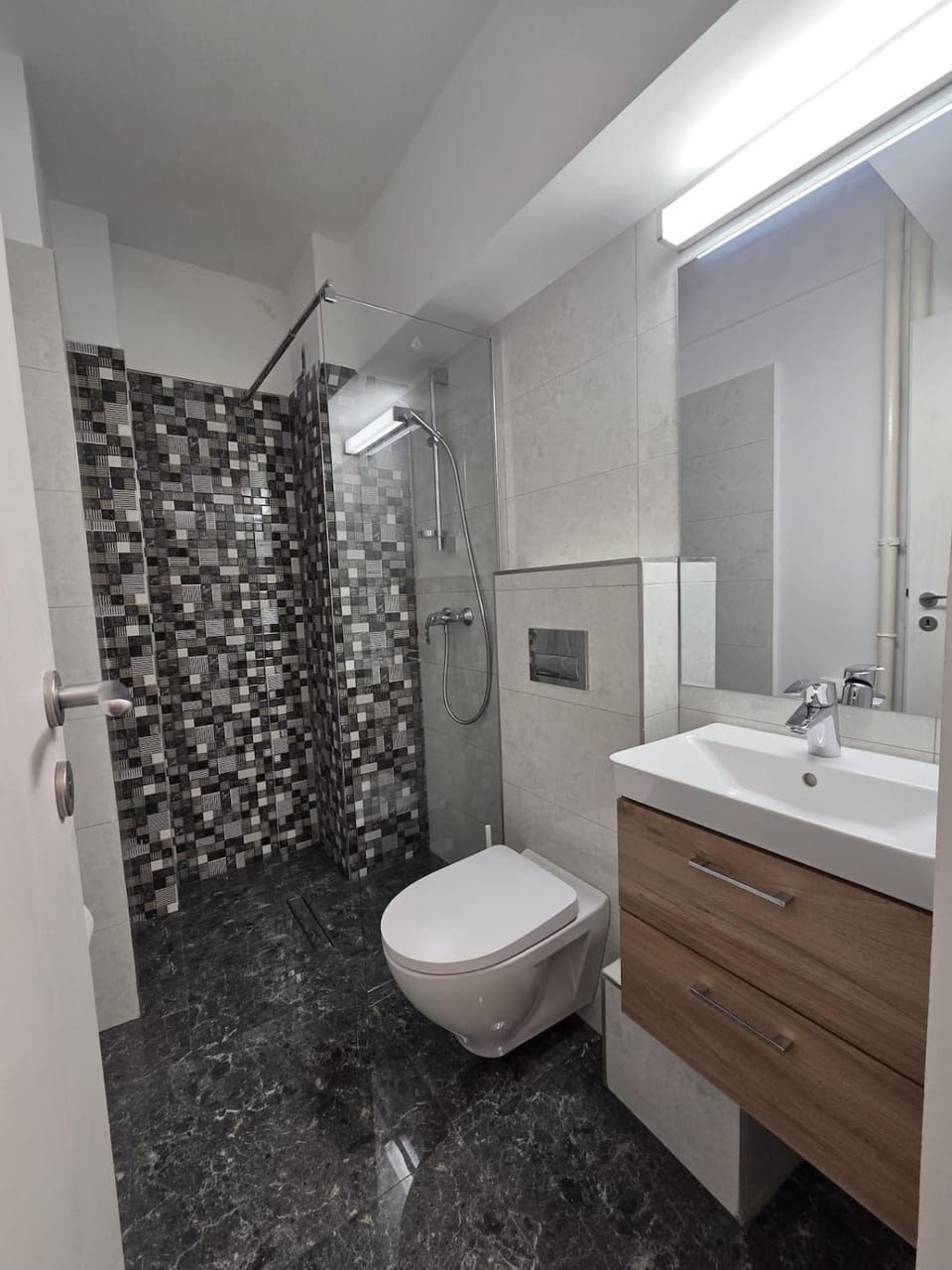 Shower, Toilet, Bathroom