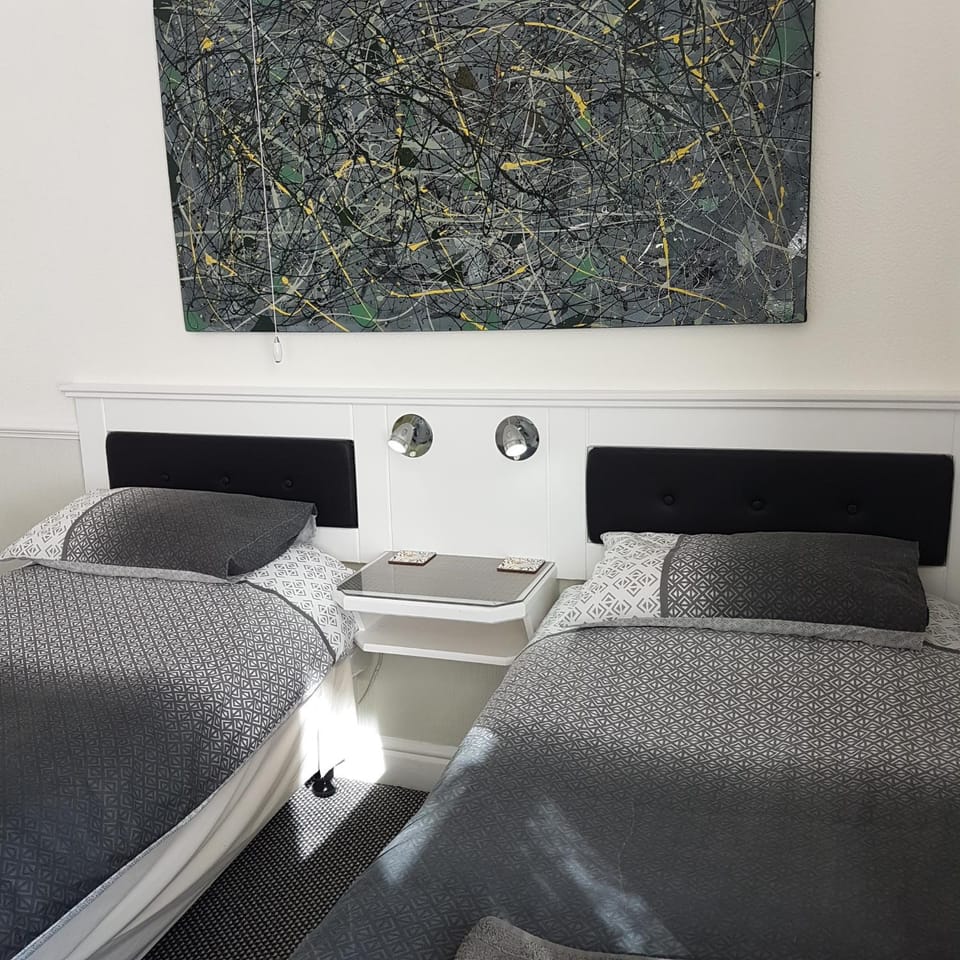 Binton Guest House Bed and Breakfast in Filey