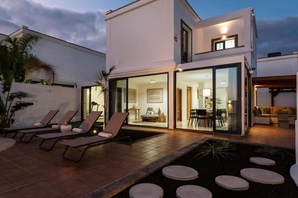 Property building, Night