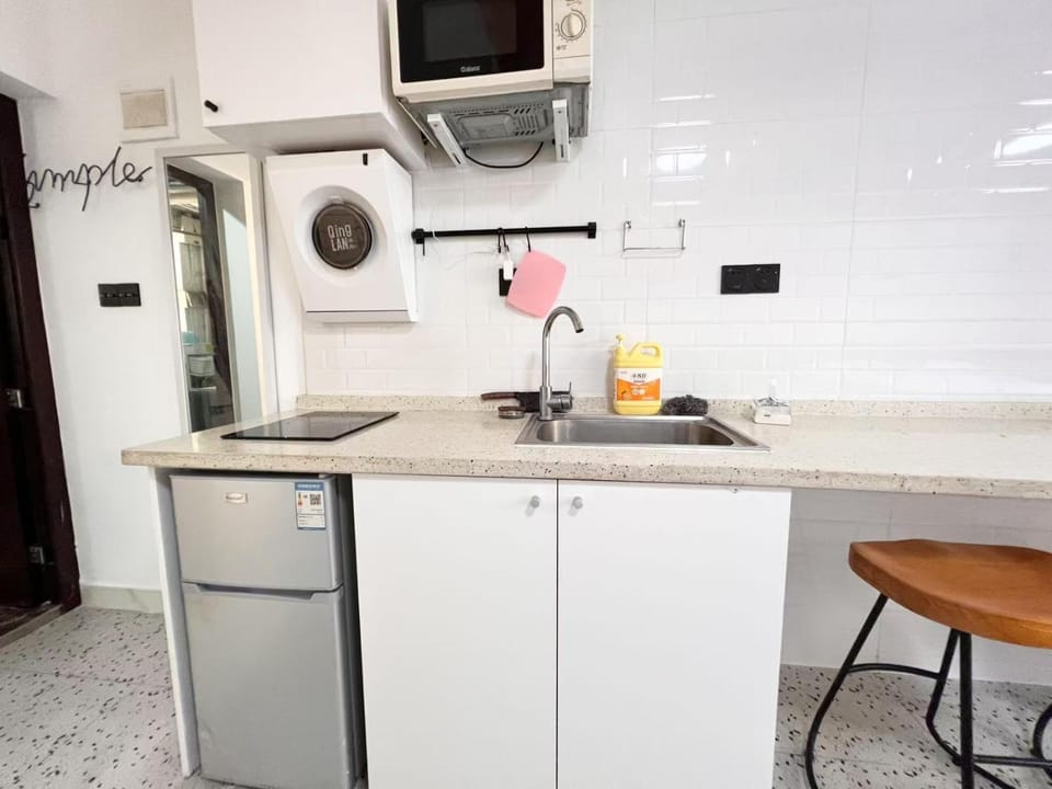 Youke shanghai homestay Jingan Temple Apartment in Shanghai