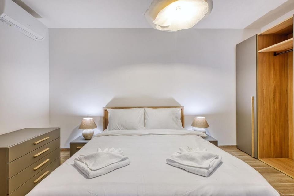 Luxury 3BR Seafront Apartment Apartment in Saint Paul's Bay